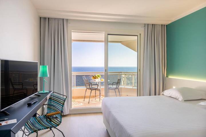 Hôtel pour 3 personnes, avec terrasse et jacuzzi