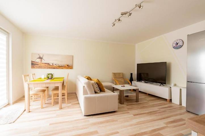 Apartament wakacyjny dla 4 osób, z widok i balkon w Zieleniewo