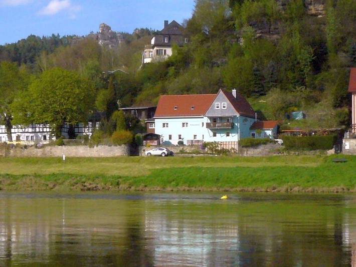 Ferienwohnung für 2 Personen, mit Terrasse und Garten in Rathen