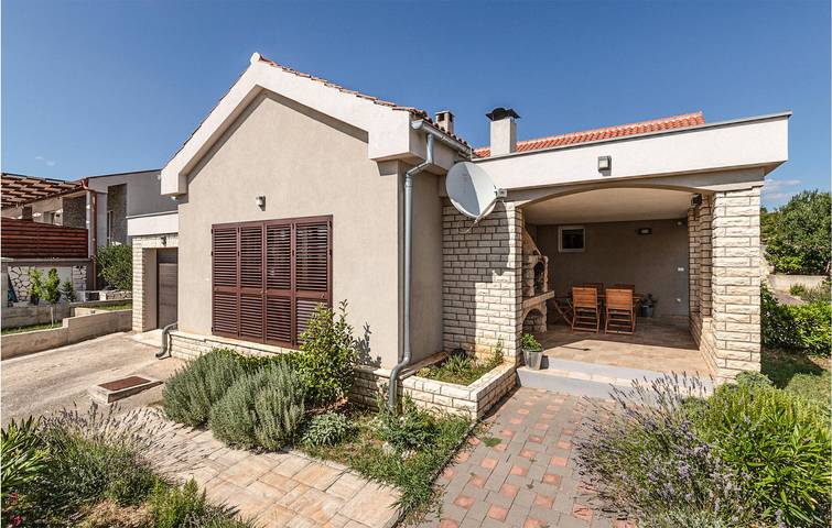 Ferienhaus für 5 Personen, mit Garten, mit Haustier in Jasenice - 2