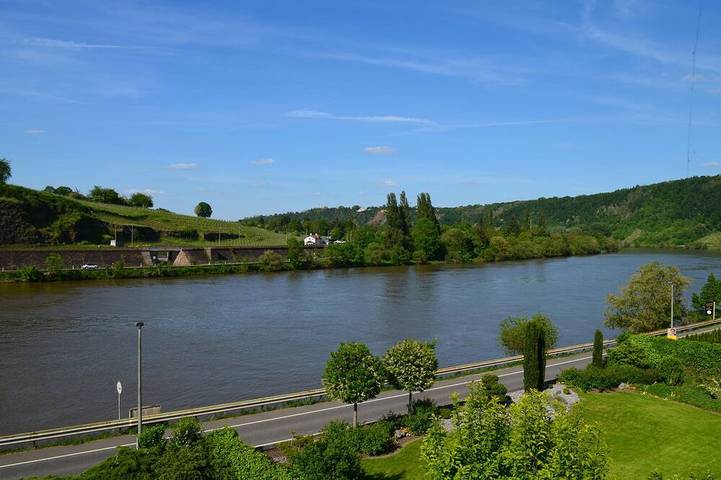 Ferienwohnung für 5 Personen, mit Balkon in Koblenz