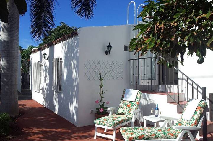 Gîte pour 4 personnes, avec Balcon ainsi que Jardin et Piscine