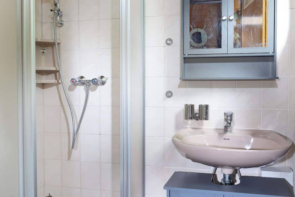 Ferienhaus direkt im Wald, perfekt für Wanderer und Naturliebhaber in Gossersweiler-Stein, Trifelsland