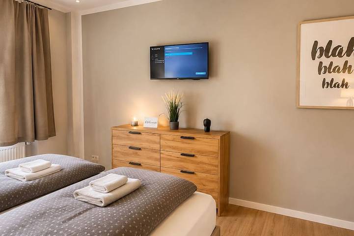 Appartement entier, Condominium-de Luxe-Salle de bain privée-Apartment für bis zu 6-Balcon in Vorderer Westen (Kassel), Cassel (Allemagne)