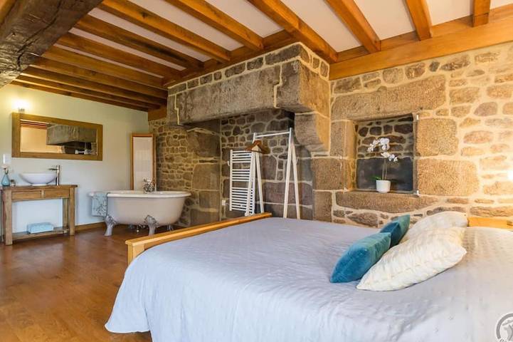 Gîte pour 4 personnes, avec piscine et jardin à Saint-Michel-de-Montjoie - 2