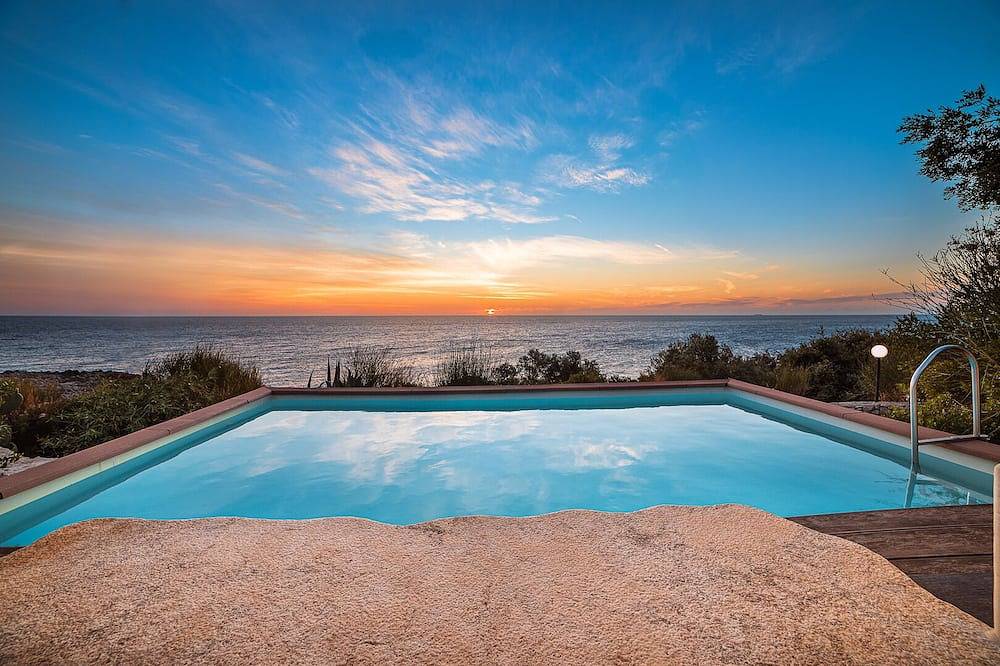 Mareblu, Trullo mit herrlicher Veranda mit Blick auf das Meer in der Franchina in Corsano, Lecce Provinz