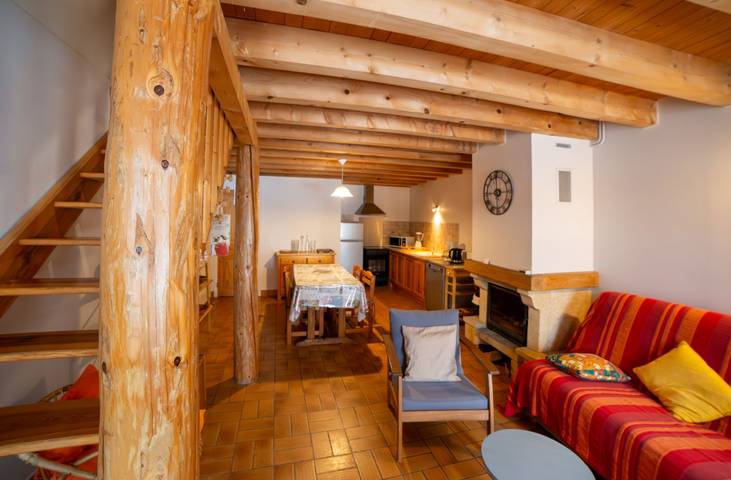 Gîte pour 4 personnes, avec jardin à Moudeyres - 2