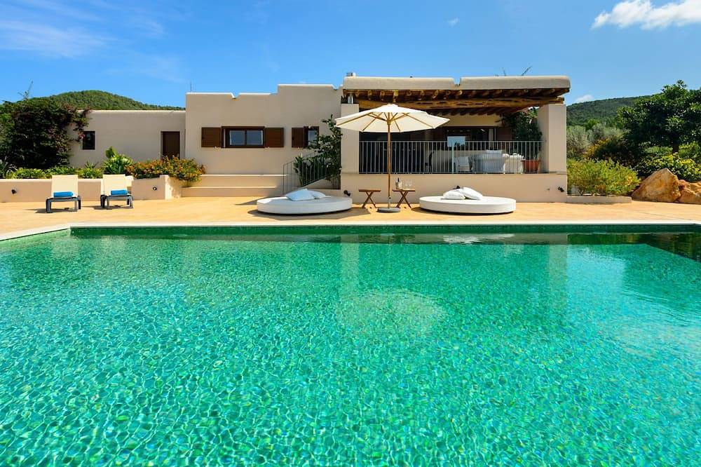 Villa Luna in St Llorenc de Balafia, Sant Joan de Labritja