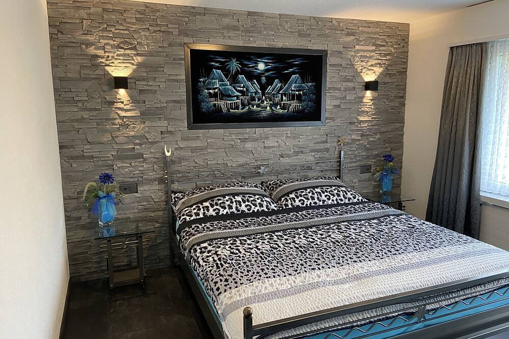 Apartamento entero, Terraza con jacuzzi y ducha de sensaciones con vistas de bosques y prados in Aargau-Basel