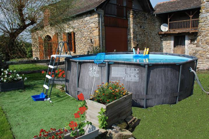 Gîte pour 9 personnes, avec jardin ainsi que terrasse et piscine à Asson - 4