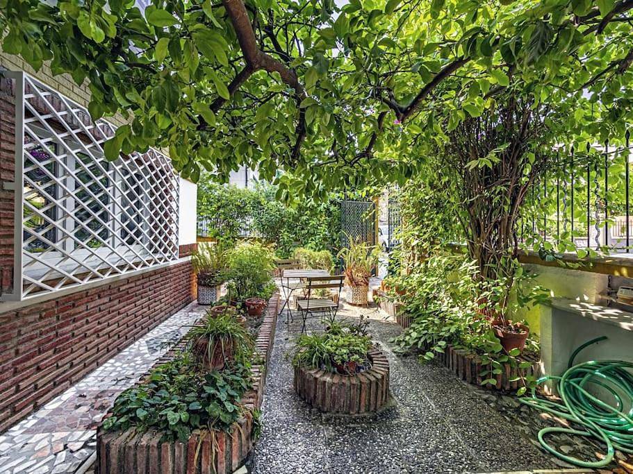 Casa Limonero con parking gratis junto a centro histórico in Zaidín - Vergeles, Granada