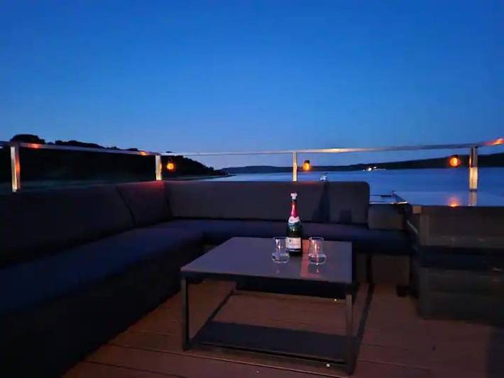 Boot für 4 Personen, mit Ausblick und Terrasse sowie Sauna in Berlin Umland - 4