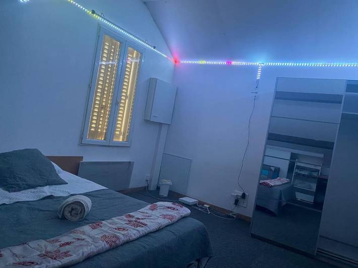 Gîte pour 8 personnes, avec terrasse, animaux acceptés à Fleury-les-Aubrais - 4