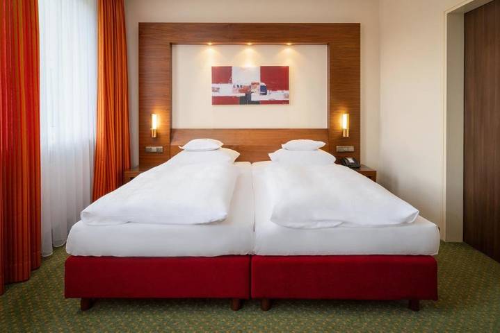 Hôtel pour 2 personnes, avec sauna et jardin à Oberursel - 3