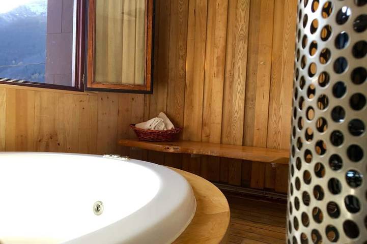 Apartamento entero, Alojamiento en las montaña. Jacuzzi. Picos de Europa. Asturias. Cangas de Onís. in Taranes, Ponga