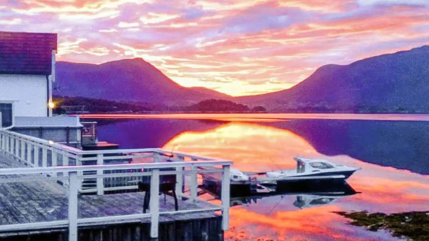 Ferienhaus für 10 Personen, mit Terrasse und Sauna in Gurskøy