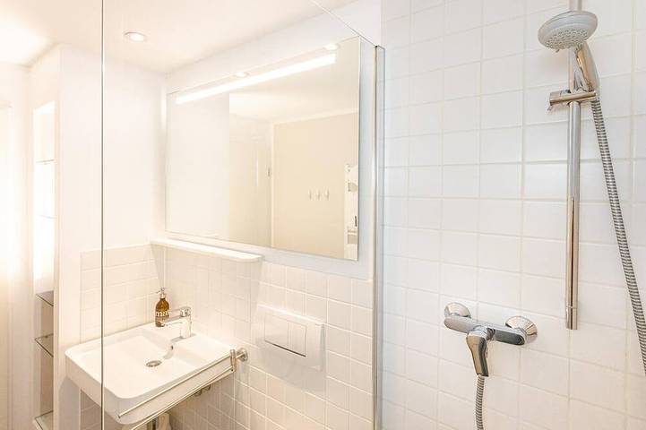 Ganze Wohnung, Studioapartment mit Blick auf die Domspitzen und Schlafgalerie in Köln, Rheinland