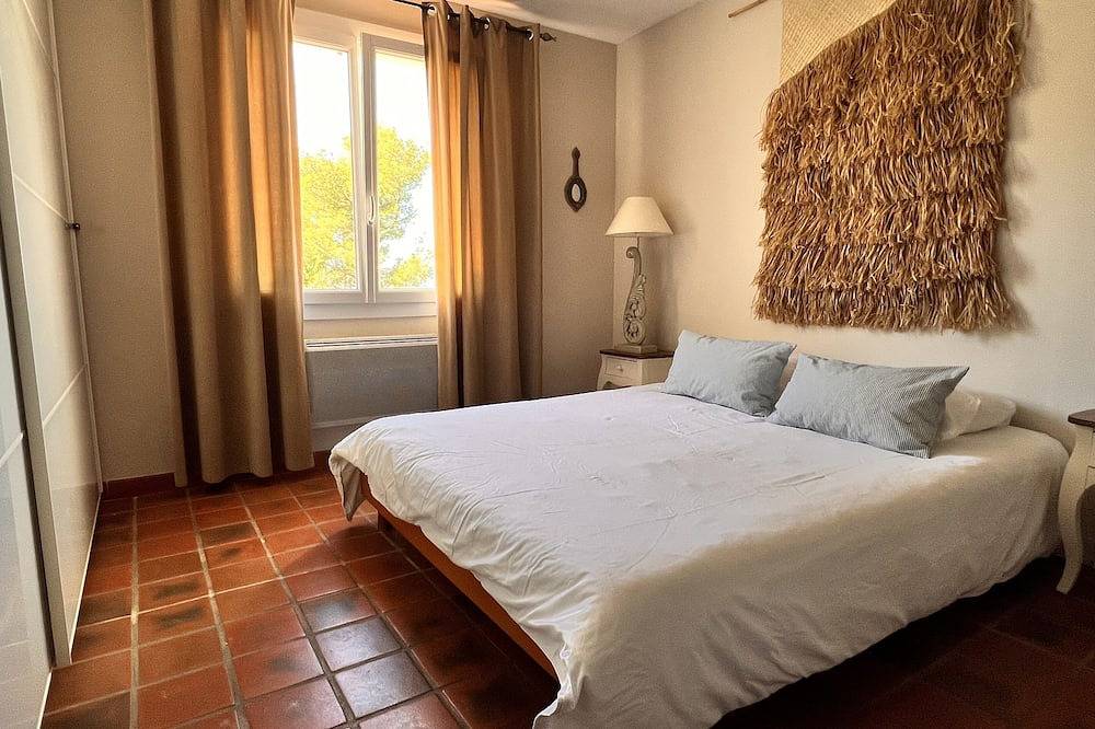 Villa de 3 estrellas con encanto hermosa vista al mar y piscina orientada al sur. in La Ciotat, Marsella region