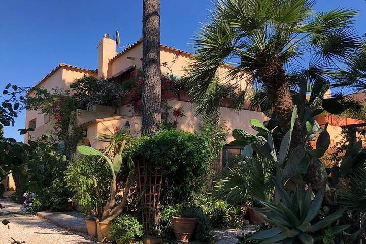Ferienhaus für 12 Personen, mit Balkon und Garten in Lecci