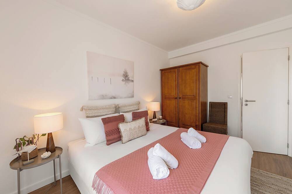 Seabreeze Residence - 2 minutes from the beach in Consolação, Peniche