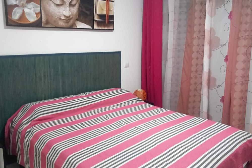 Olhao neues, helles, modernes, gut ausgestattetes Haus mit Terrasse und Solarium in Quelfes, Parque Natural da Ria Formosa