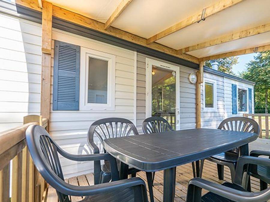 Camping La Grande Tortue - Mobilhome 6 personnes - Comfort | 3 Ch. | 6 Pers. | Terrasse surélevée in Candé-sur-Beuvron, Région de Blois