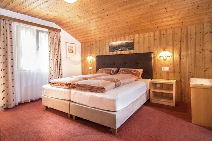 Ferienwohnung für 2 Personen, mit Garten und Ausblick sowie Balkon, kinderfreundlich in Tirol - 4