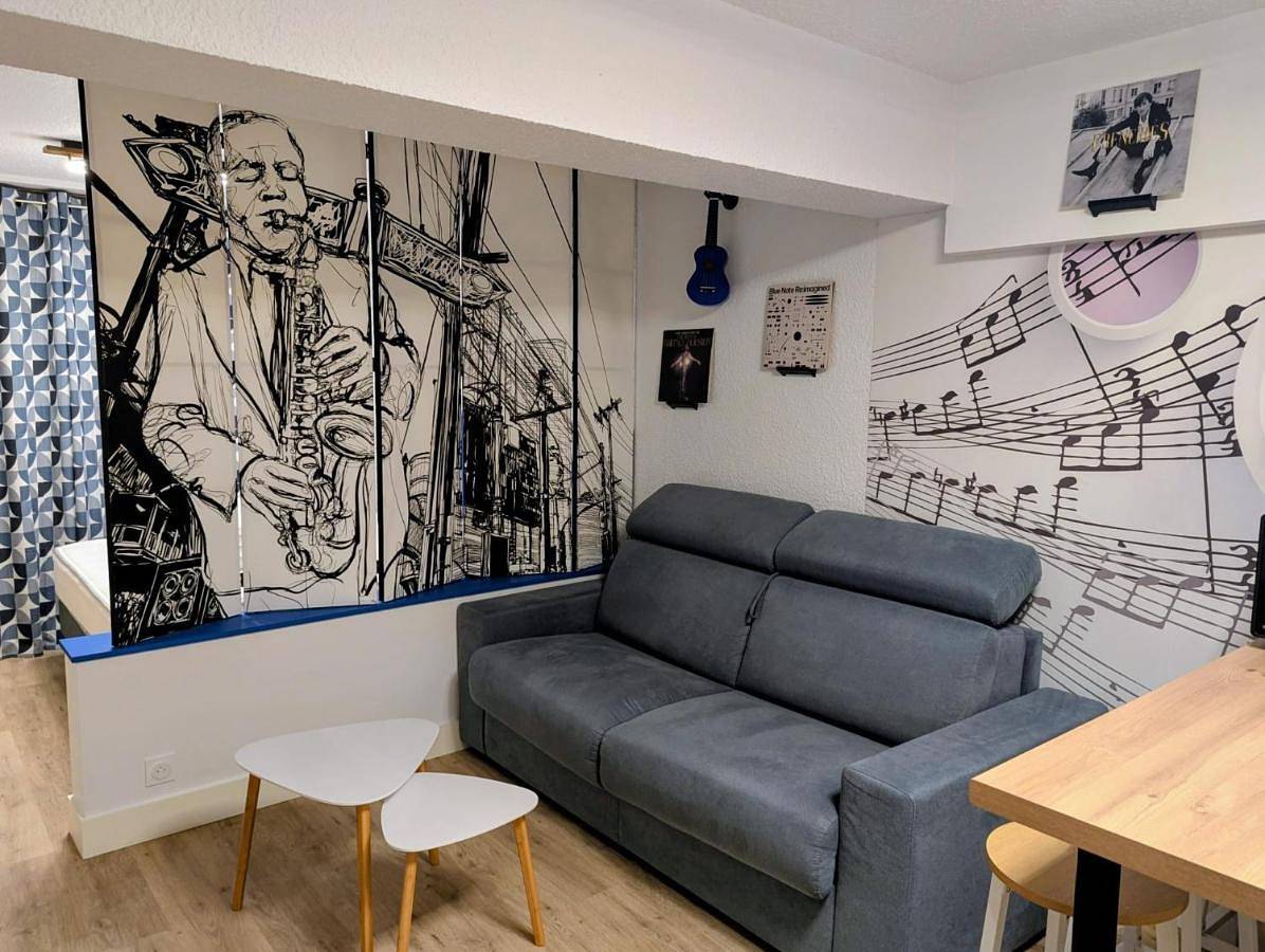 Appartement entier, Studio Music Blue - Bourgoin Centre in Bourgoin-Jallieu, Région de La Tour-du-Pin