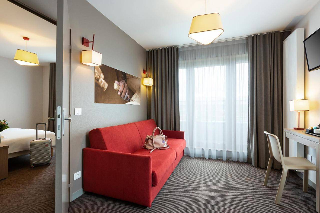 Nehô Suites Porte de Genève - Gare Annemasse in Annemasse, Région de Saint-Julien-en-Genevois
