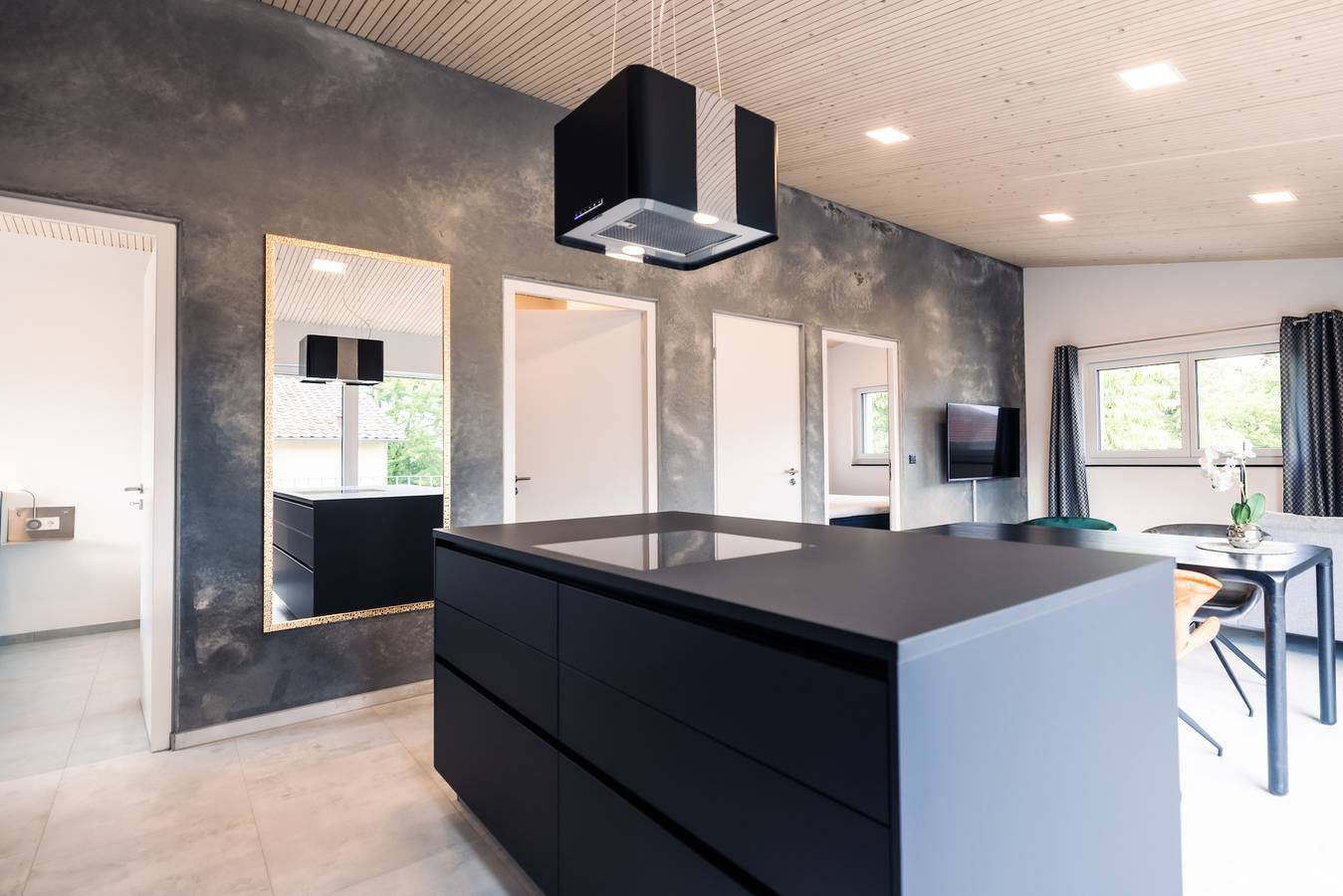 Ganze Wohnung, Ferienwohnung Alpenblick 75qm" mit Gemeinschaftsgarten, Balkon und Wlan in Owingen, Bodenseekreis