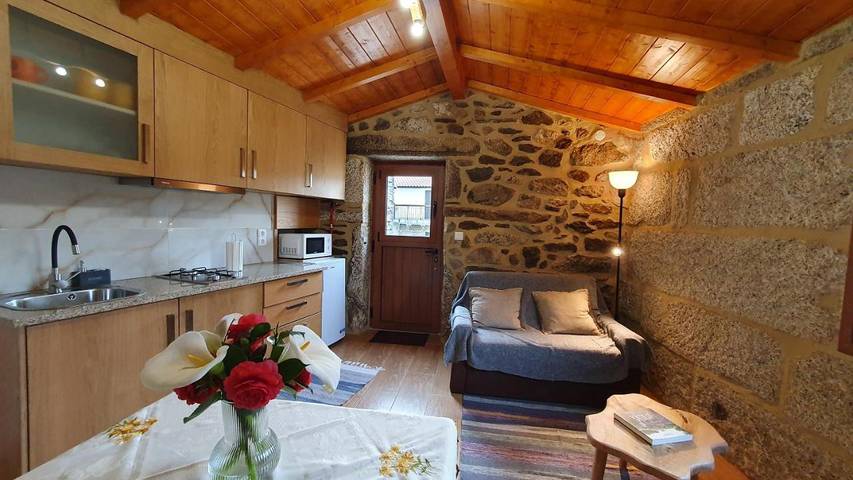 Gîte pour 3 personnes, avec terrasse ainsi que jardin et vue dans Riba de Mouro - 4