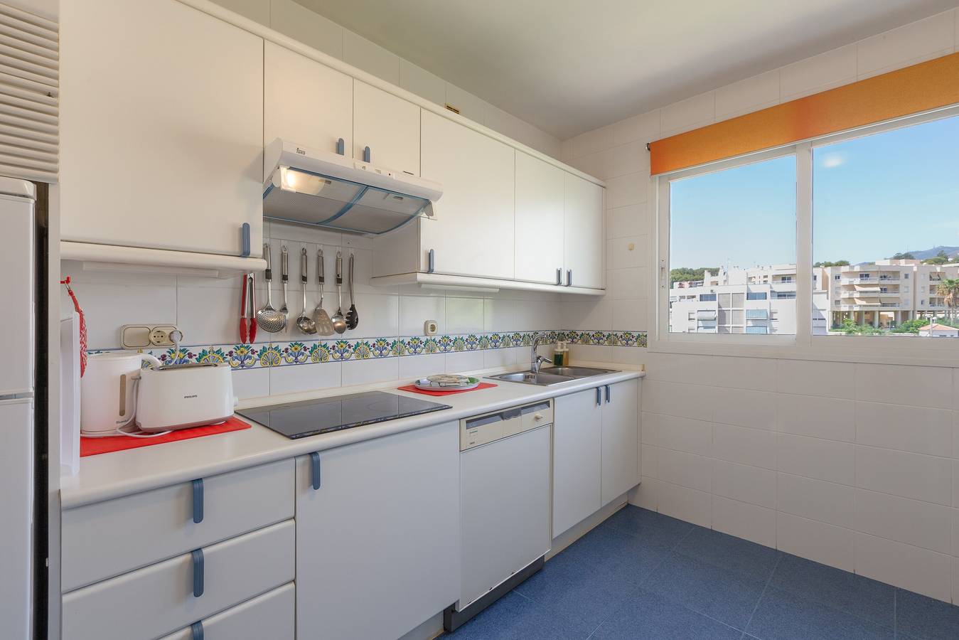 Geheel appartement, Vakantieappartement in Carihuela vlak bij het strand met gedeeld zwembad en wifi in La Carihuela, Torremolinos