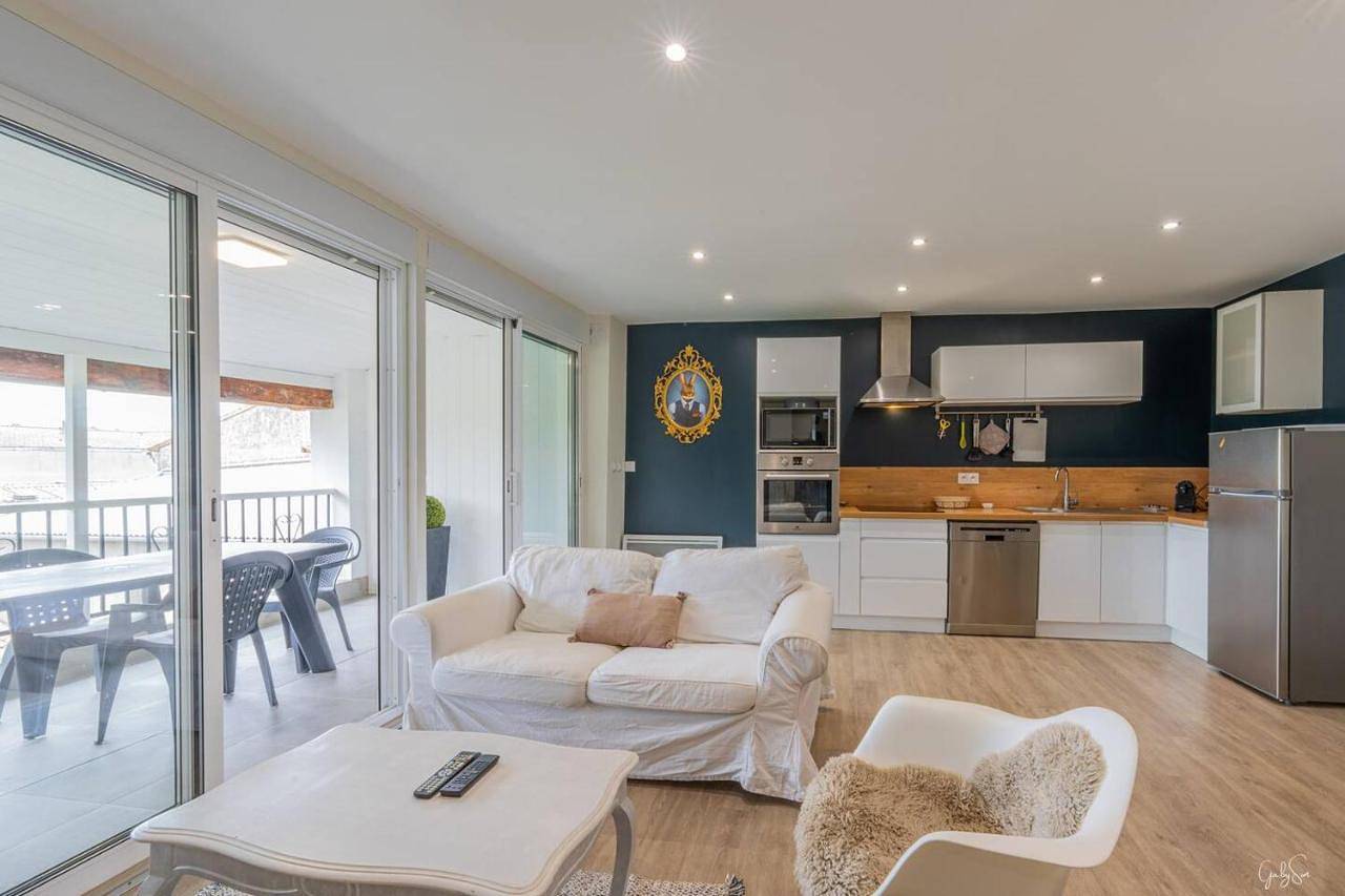 Appartement entier, Three-Bedroom Apartment in Castelsarrasin, Tarn-et-Garonne