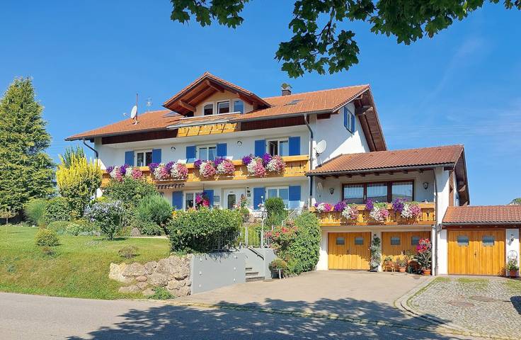 Ferienwohnung für 6 Personen, mit Balkon und Garten sowie Seeblick und Ausblick in Sulzberg - 3