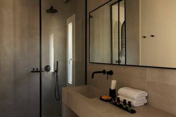 Villa for 3 People in Agios Prokopios, Cyclades, Photo 2