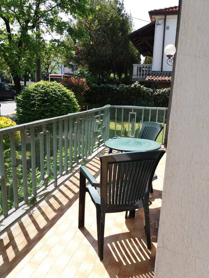 Ferienwohnung für 6 Personen, mit Balkon und Terrasse sowie Garten in Marina di Massa - 3
