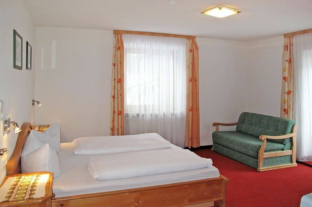 Ganze Wohnung, Angenehme Wohnung für 6 Gäste mit  W-Lan, Tv und Terrasse in Graun, Südtirol