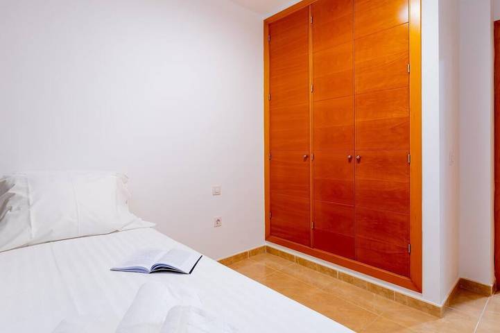 Gîte pour 3 personnes, avec balcon et piscine dans Los Abrigos - 4