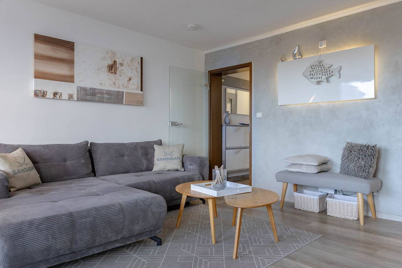 Ganze Wohnung, Moderne 2-Zimmerwohnung in Westerland, in direkter Strandlage mit Balkon. in Westerland, Sylt (Gemeinde)