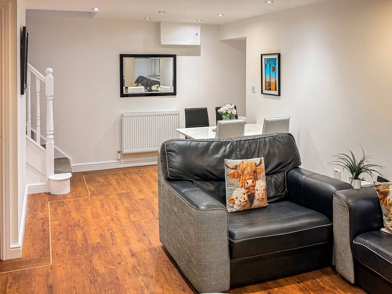 Roslyn Cottage in County Durham