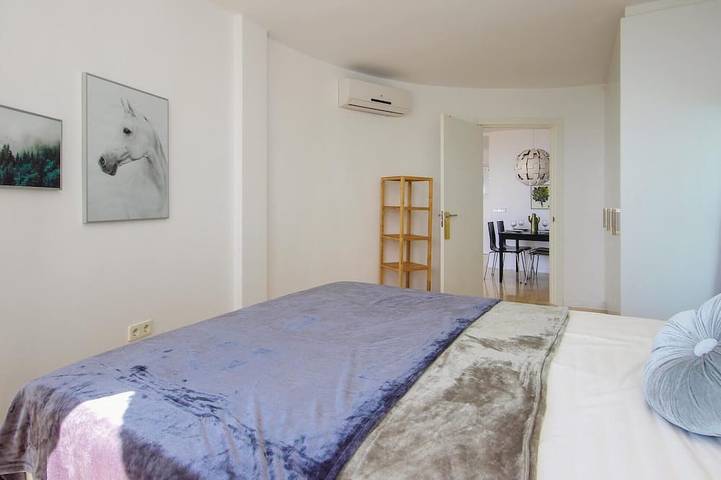 Ganze Wohnung, Sunny Apartment in Marbella in Marbella Ost, Marbella