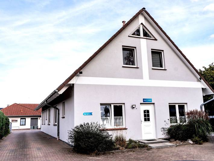 Ferienwohnung für 4 Personen, mit Terrasse und Garten in Kröslin