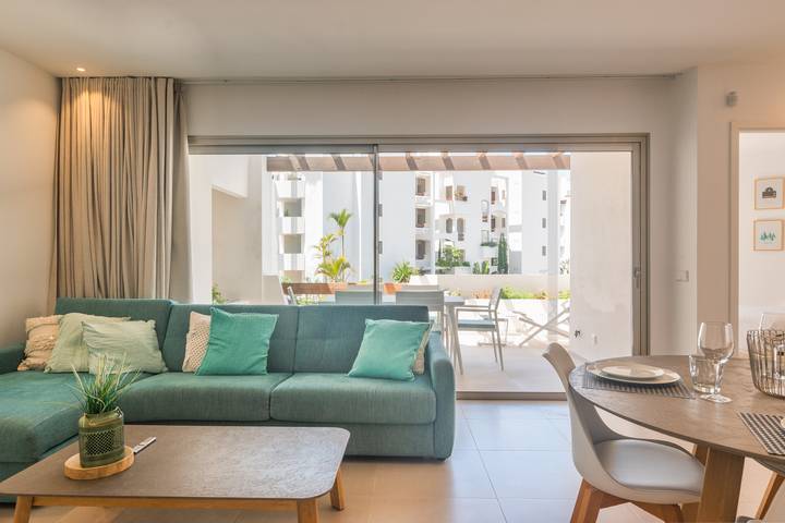 Colinas-Tahona 3.3 Penthouse Pool View & Jacuzzi 2 in Palm-Mar, Arona 
