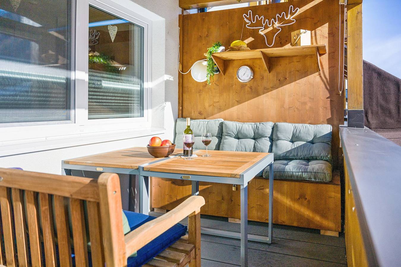 Ganze Wohnung, Ferienwohnung Edelstein" mit Bergblick, privater Terrasse und Wlan in Neukirchen am Großvenediger, Kitzbüheler Alpen