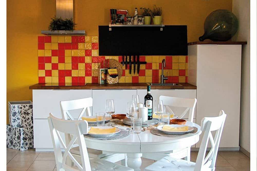 Appartamento intero, Casa Valtaro è perfetta per chi ama le montagne, la natura e la cultura italiana in Borgo Val di Taro, Appennino Parmense