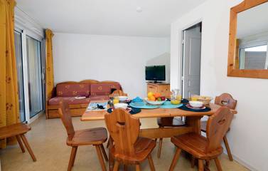 Gîte pour 8 personnes, avec piscine, animaux acceptés à Saint-Lary-Soulan