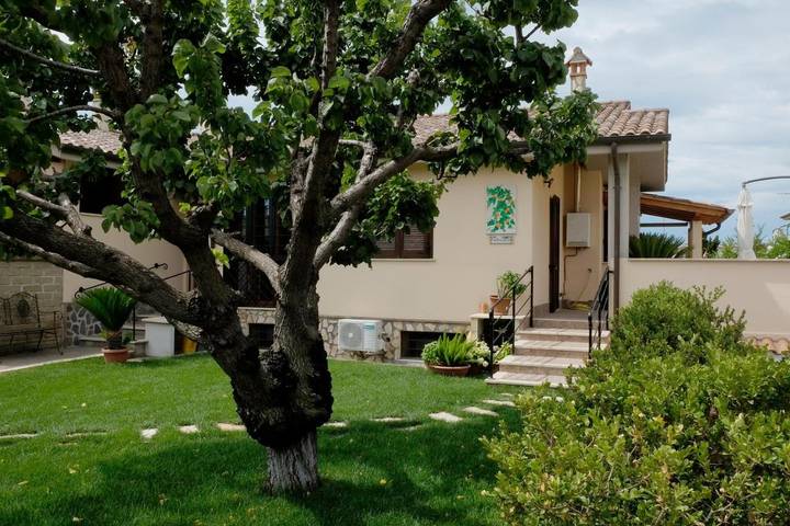 Chambre d’hôte pour 2 personnes, avec Terrasse ainsi que Jardin et Vue à Passoscuro