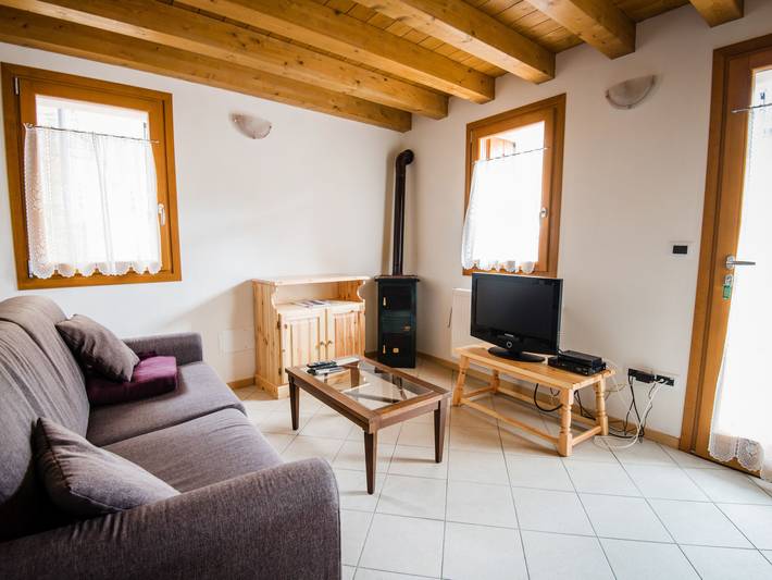 Casa vacanza per 6 persone, con Balcone e Vista lago in Provincia di Pordenone