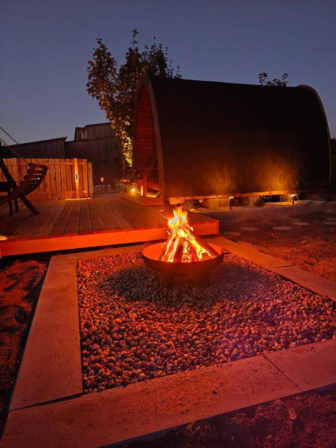 Zelt für 2 Personen, mit Whirlpool und Terrasse sowie Garten und Sauna in Franken