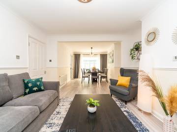 Holiday Home for 8 People in Bexley, London, Photo 3